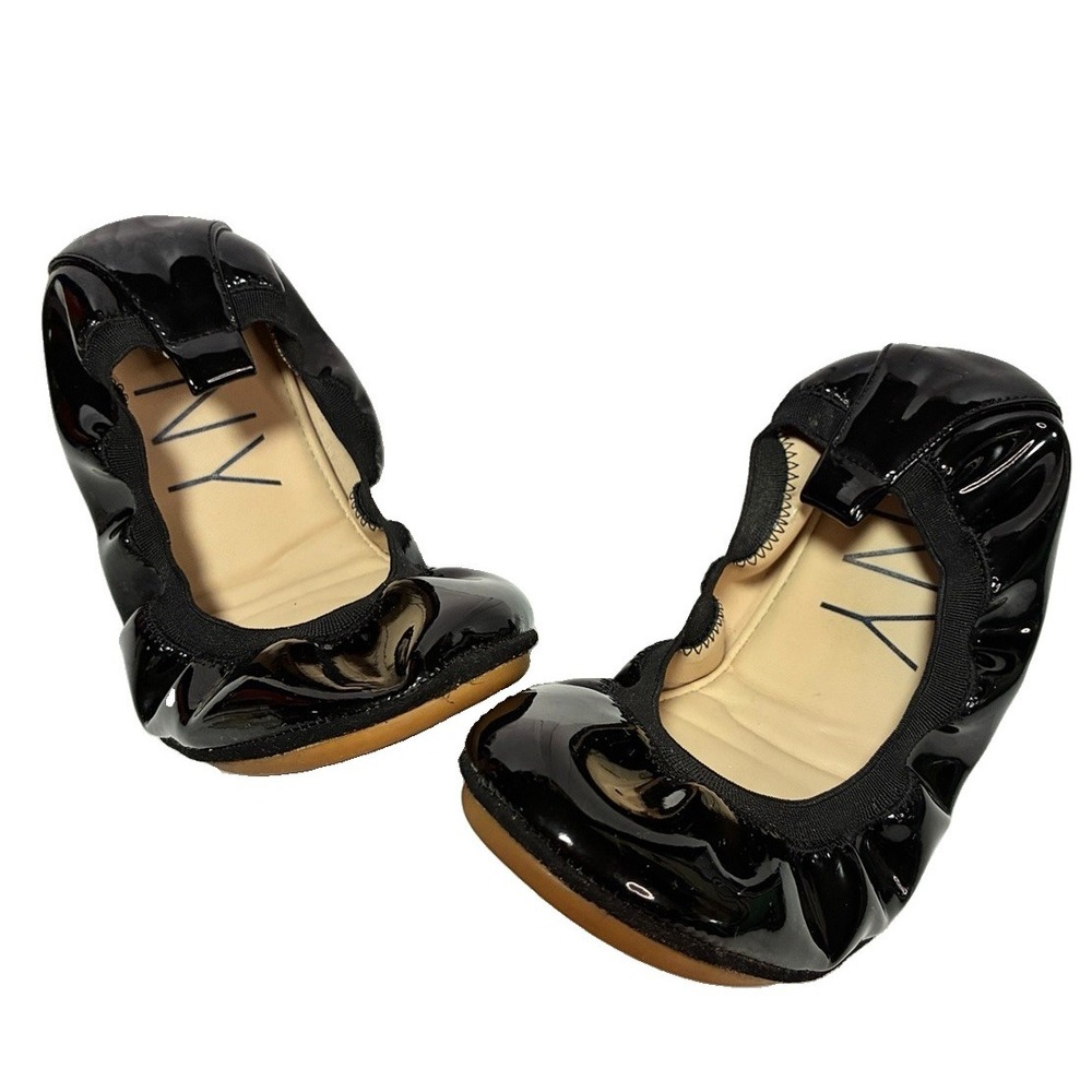YNY Black Patent Foldable Ballet Flats Lexington Size 7M Portable Travel Shoes.